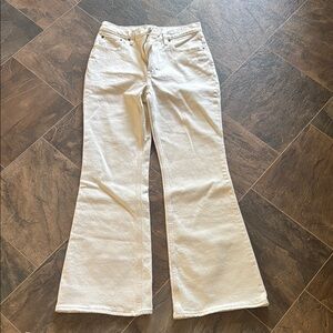 Women's Cream Flared Jeans